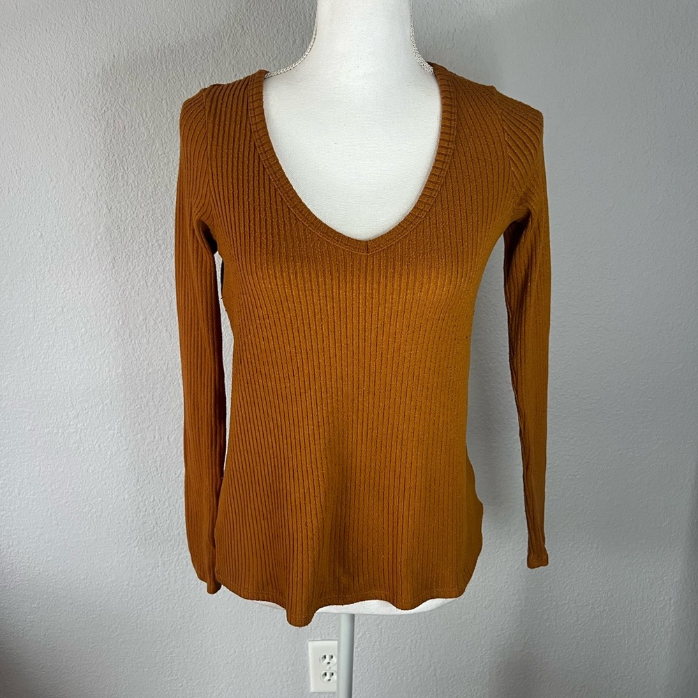 American Eagle Soft Burnt Orange Ribbed Long Sleeve Tee